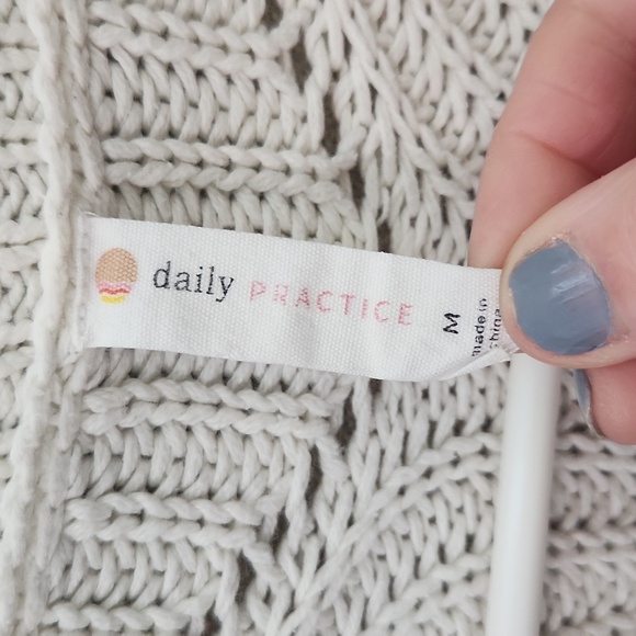 Daily Practise Cable Knit Cardigan Size Medium - Picture 5 of 14
